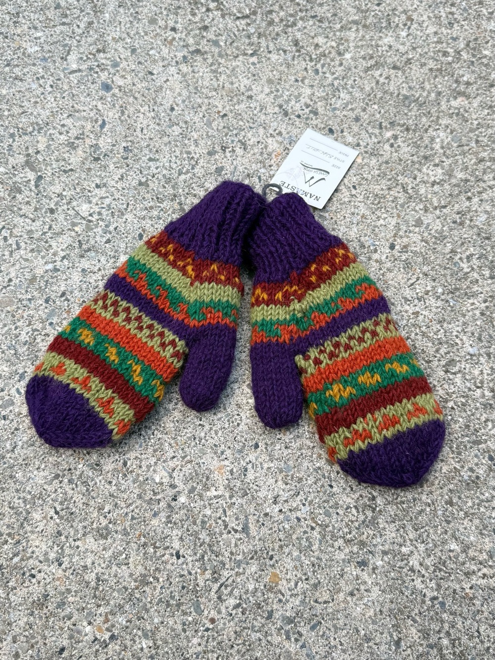 Ganesh Himal Hand-Knit 100% Wool Fair Isle Mittens NWT Cozy Winter Gloves
